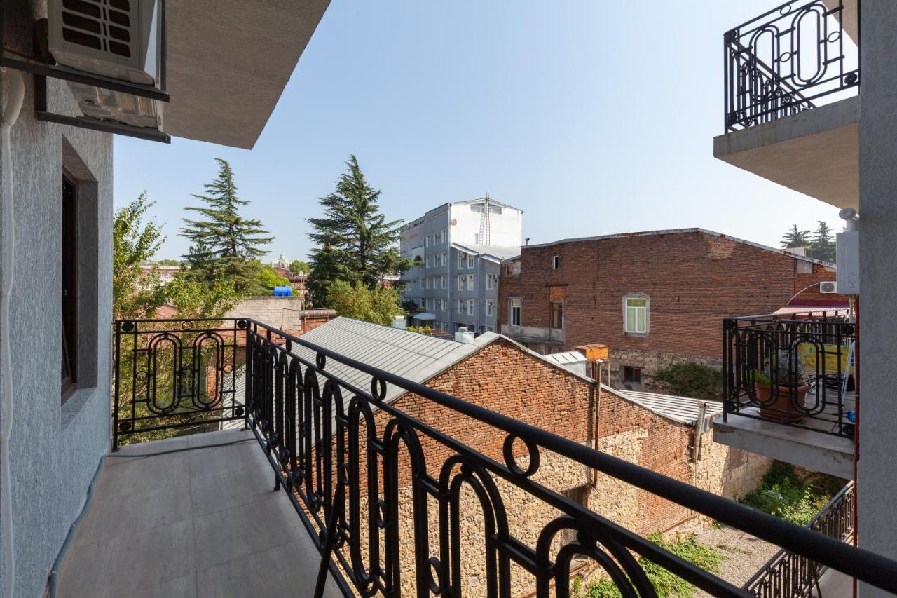 Irina'S Apartments كوتايسي المظهر الخارجي الصورة