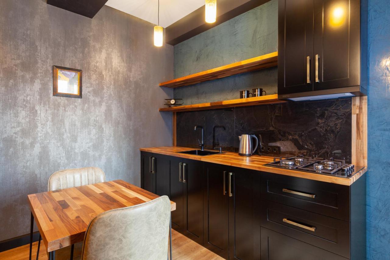 Irina'S Apartments كوتايسي المظهر الخارجي الصورة